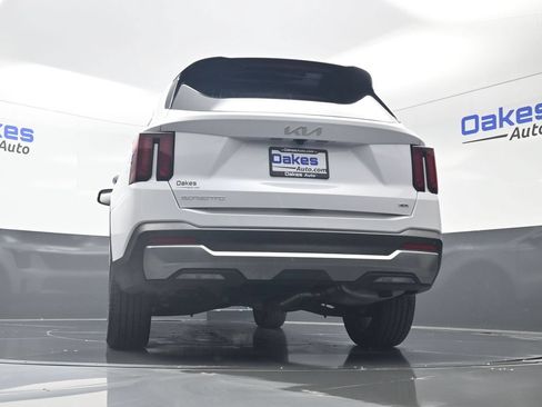 Certified 2026 Kia Sorento EX AWD/4WD image 44