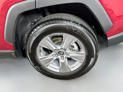 Certified 2025 Toyota RAV4 XLE image 31