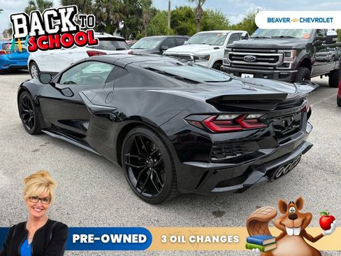 Used 2025 Chevrolet Corvette Z06 RWD image 5