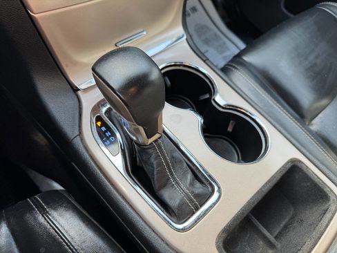 Used 2017 Jeep Grand Cherokee Limited image 21