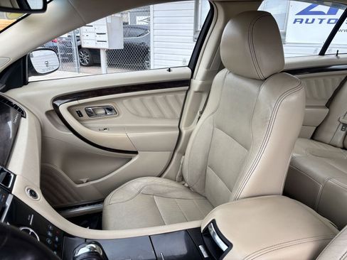 Used 2014 Ford Taurus Limited w/ Equipment Group 301A image 16