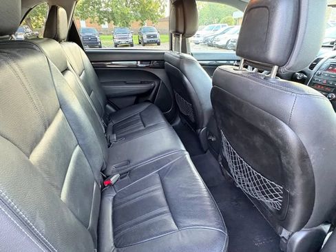 Used 2013 Kia Sorento EX w/ EX V6 Premium Pkg AWD/4WD image 14