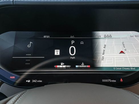 New 2026 Land Rover Range Rover SE image 35