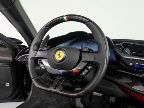 Used 2024 Ferrari SF90 Spider image 29