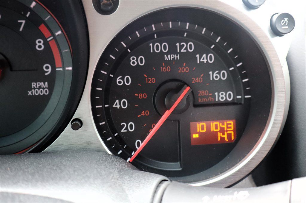 Used 2012 Nissan 370Z Coupe RWD image 17