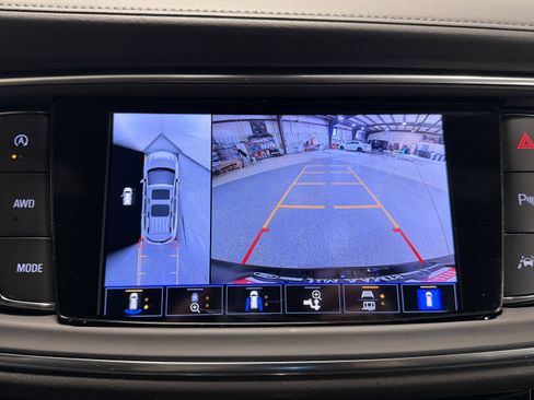 Used 2024 Buick Enclave Avenir w/ Avenir Technology Package image 11