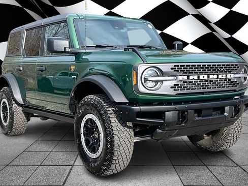 Used 2024 Ford Bronco Badlands w/ Sasquatch Package image 11