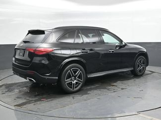Used 2023 Mercedes-Benz GLC 300 video 2