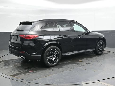 Used 2023 Mercedes-Benz GLC 300 image 2