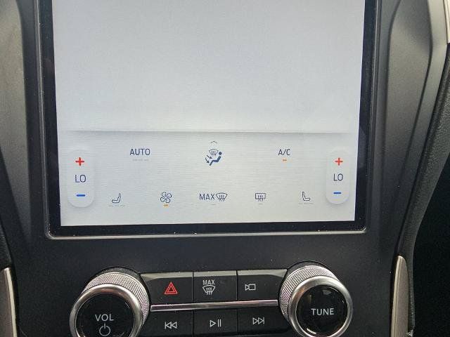 Certified 2024 Ford Edge SEL AWD/4WD image 22