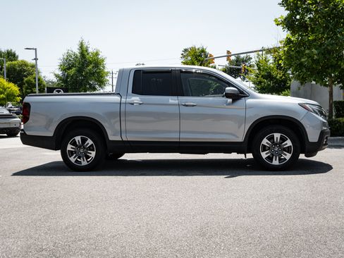 Used 2017 Honda Ridgeline RTL image 11