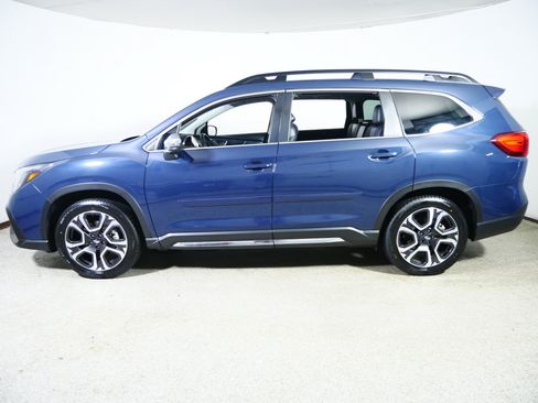 Used 2023 Subaru Ascent Limited w/ Technology Package AWD/4WD image 4