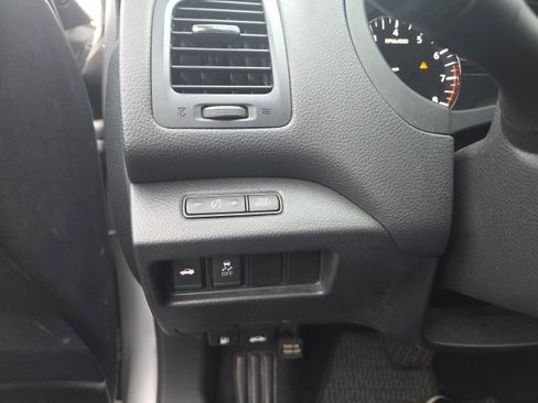 Used 2017 Nissan Altima 2.5 SV image 11