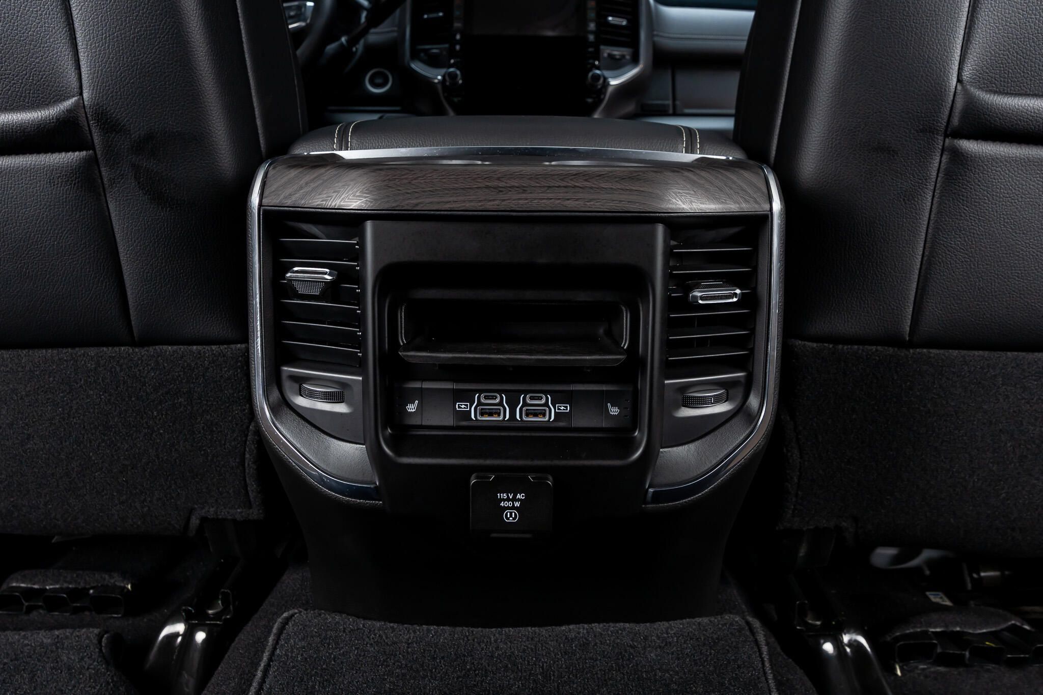 Used 2025 RAM 2500 Laramie AWD/4WD image 35