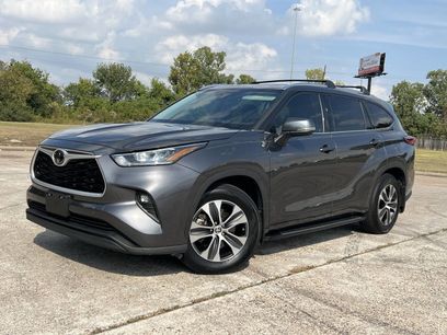 Used 2020 Toyota Highlander XLE