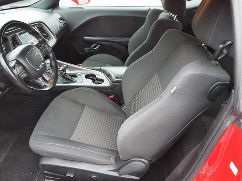 Used 2019 Dodge Challenger GT image 13