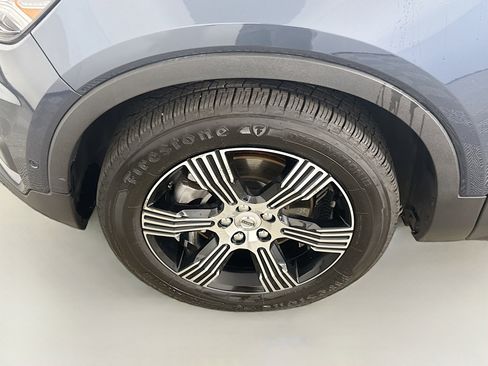 Used 2020 Volvo XC40 T5 Inscription image 38