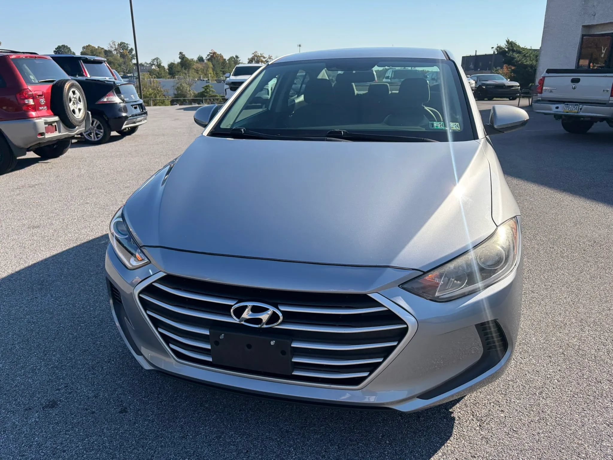 Used 2017 Hyundai Elantra SE FWD image 8