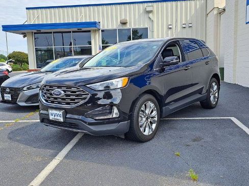 Certified 2024 Ford Edge Titanium AWD/4WD image 2