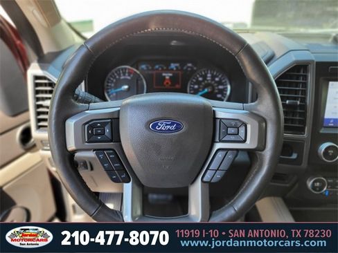 Used 2021 Ford Expedition XLT image 26