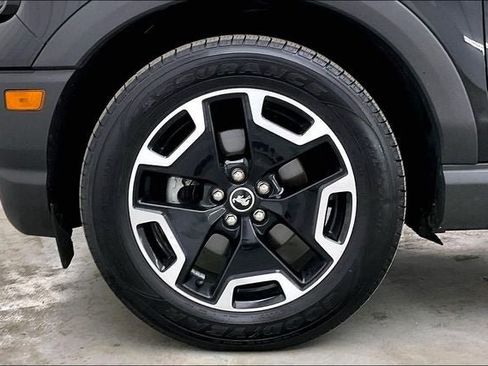 Used 2021 Ford Bronco Sport Outer Banks w/ Outer Banks Package AWD/4WD image 10