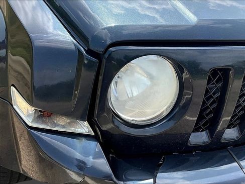 Used 2014 Jeep Patriot Sport w/ Power Value Group AWD/4WD image 28