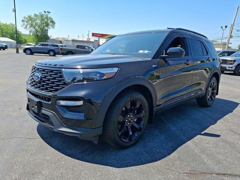 Certified 2022 Ford Explorer ST-Line w/ Class IV Trailer Tow Package AWD/4WD image 3