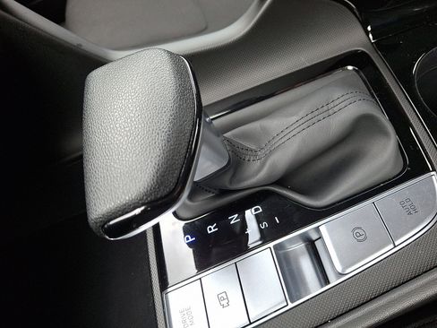 Used 2023 Hyundai Elantra Blue w/ Preferred Accessory Package image 14