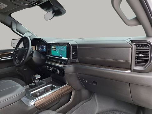 Used 2025 Chevrolet Silverado 1500 RST image 14