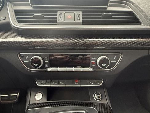 Used 2018 Audi SQ5 Premium Plus image 25