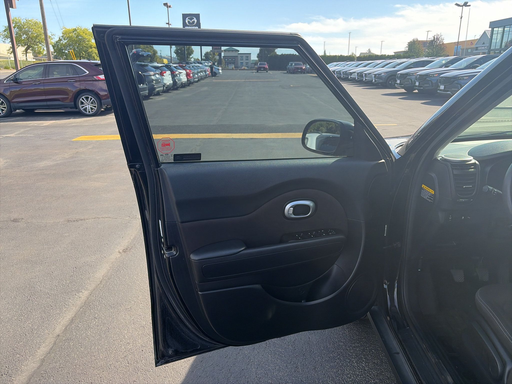 Used 2016 Kia Soul FWD image 10
