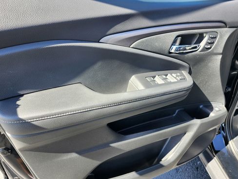 Used 2025 Honda Ridgeline RTL image 18