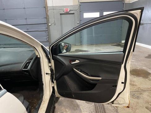 Used 2012 Ford Focus SEL image 30