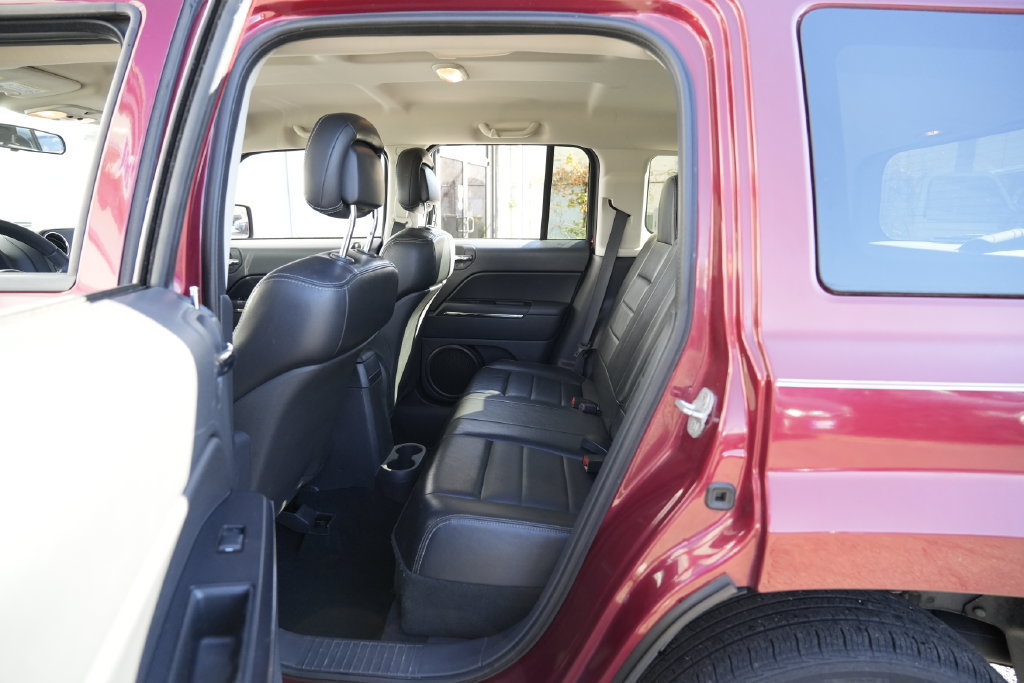 Used 2012 Jeep Patriot Limited AWD/4WD image 25