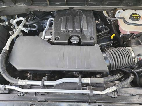 Used 2025 Chevrolet Silverado 1500 Custom RWD image 13