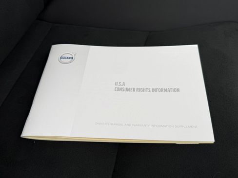 Certified 2023 Volvo C40 P8 Recharge Plus AWD/4WD image 18