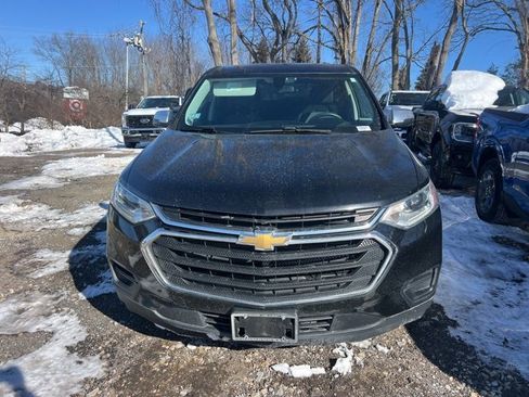 Used 2019 Chevrolet Traverse LS image 2