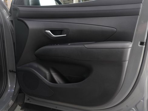 Certified 2025 Hyundai Santa Cruz SEL image 9