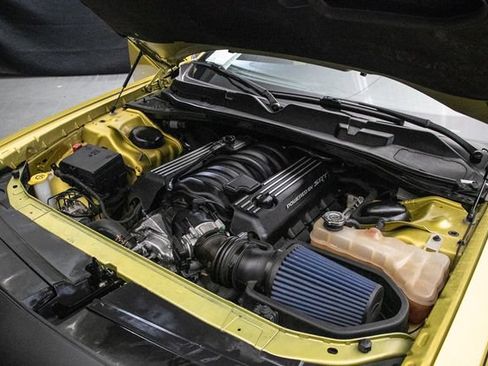 Used 2020 Dodge Challenger R/T Scat Pack w/ Dynamics Package RWD image 25