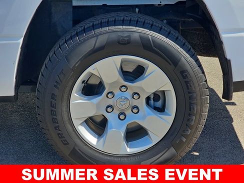 Used 2023 RAM 1500 4x4 Crew Cab image 36