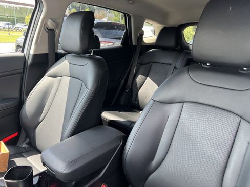 Certified 2024 Kia Sportage EX FWD image 9