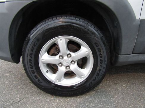 Used 2005 MAZDA Tribute I FWD image 12