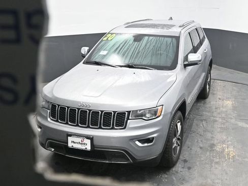 Used 2020 Jeep Grand Cherokee Limited AWD/4WD image 29