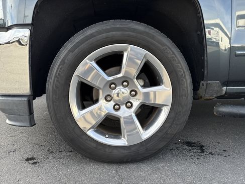 Used 2017 Chevrolet Silverado 1500 LT w/ All Star Edition image 5