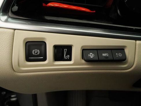 Used 2024 Cadillac XT6 Premium Luxury w/ Technology Package FWD image 23