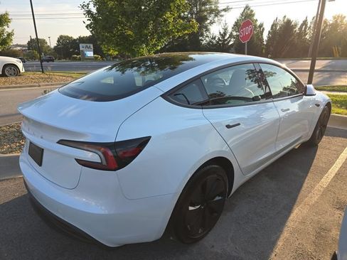 Used 2025 Tesla Model 3 RWD image 2