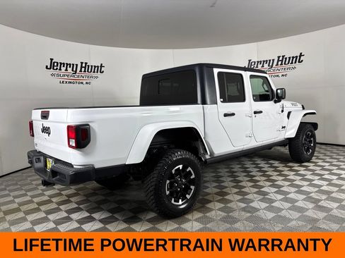 Used 2022 Jeep Gladiator Sport AWD/4WD image 5