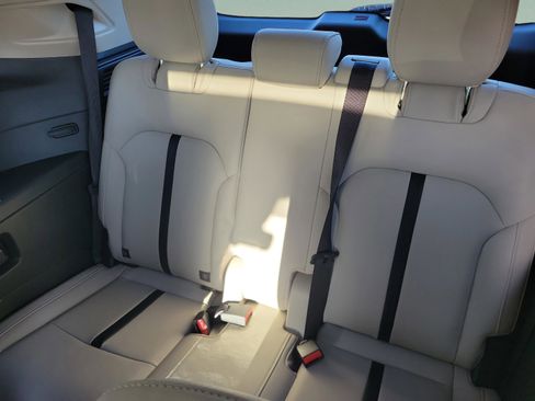 Used 2025 MAZDA CX-90 3.3 Turbo w/ Preferred Package image 16