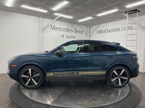 Used 2024 Porsche Cayenne Coupe image 4