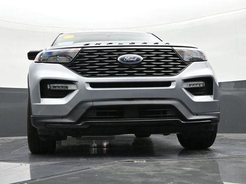 Used 2023 Ford Explorer ST-Line w/ Class IV Trailer Tow Package image 27